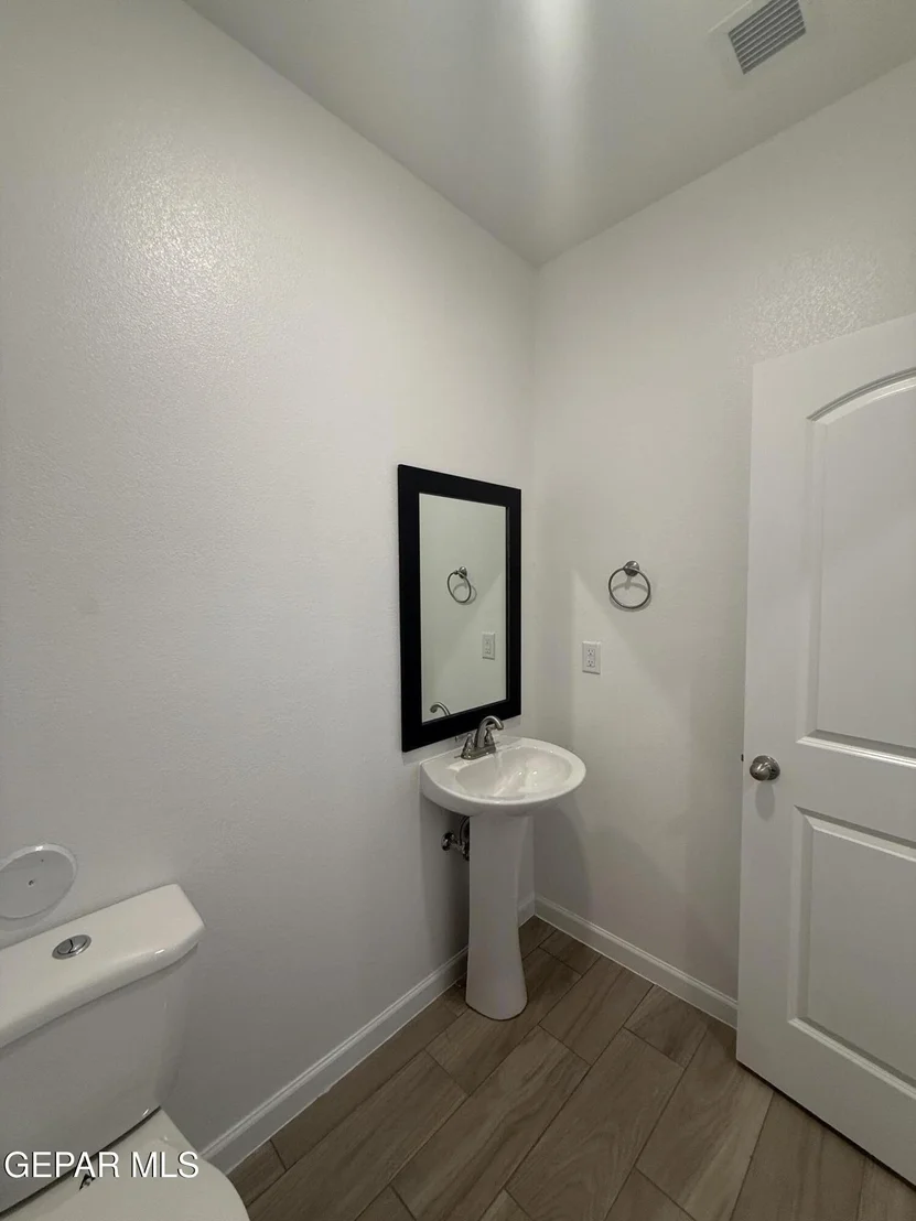 Photo of 10724 Aaron Street