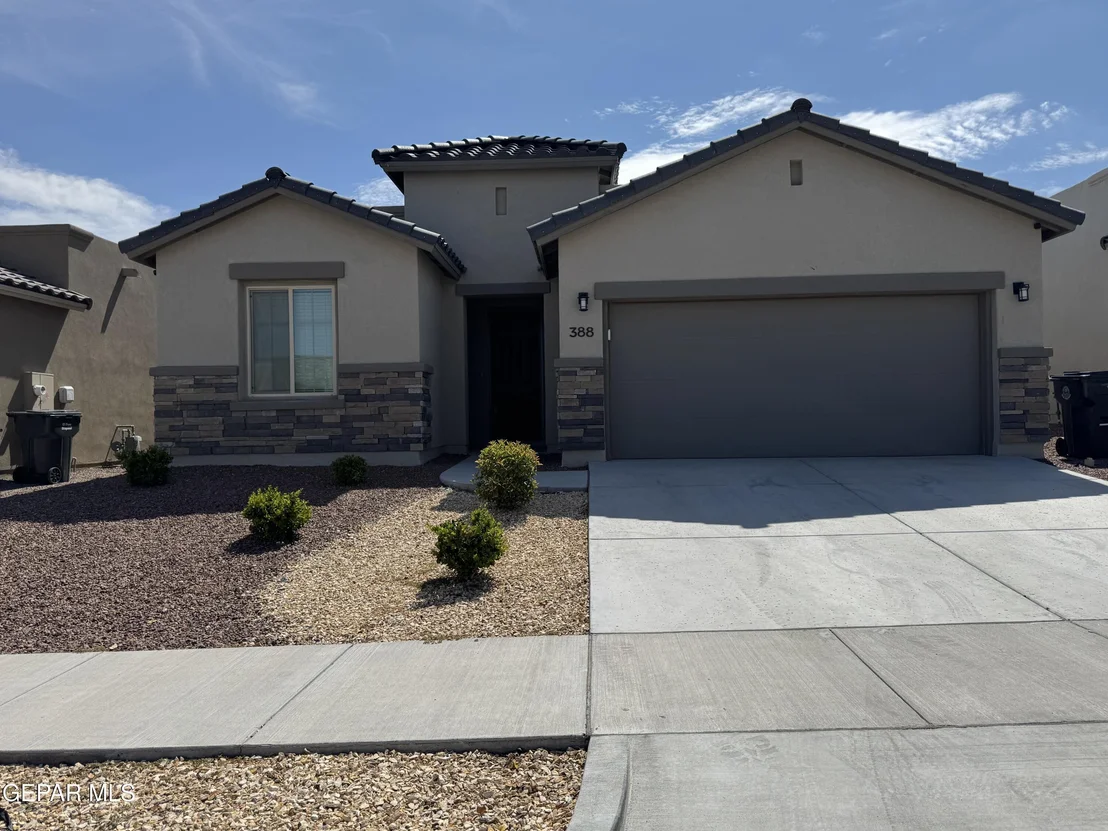 Photo of 388 NAILSEAS Place