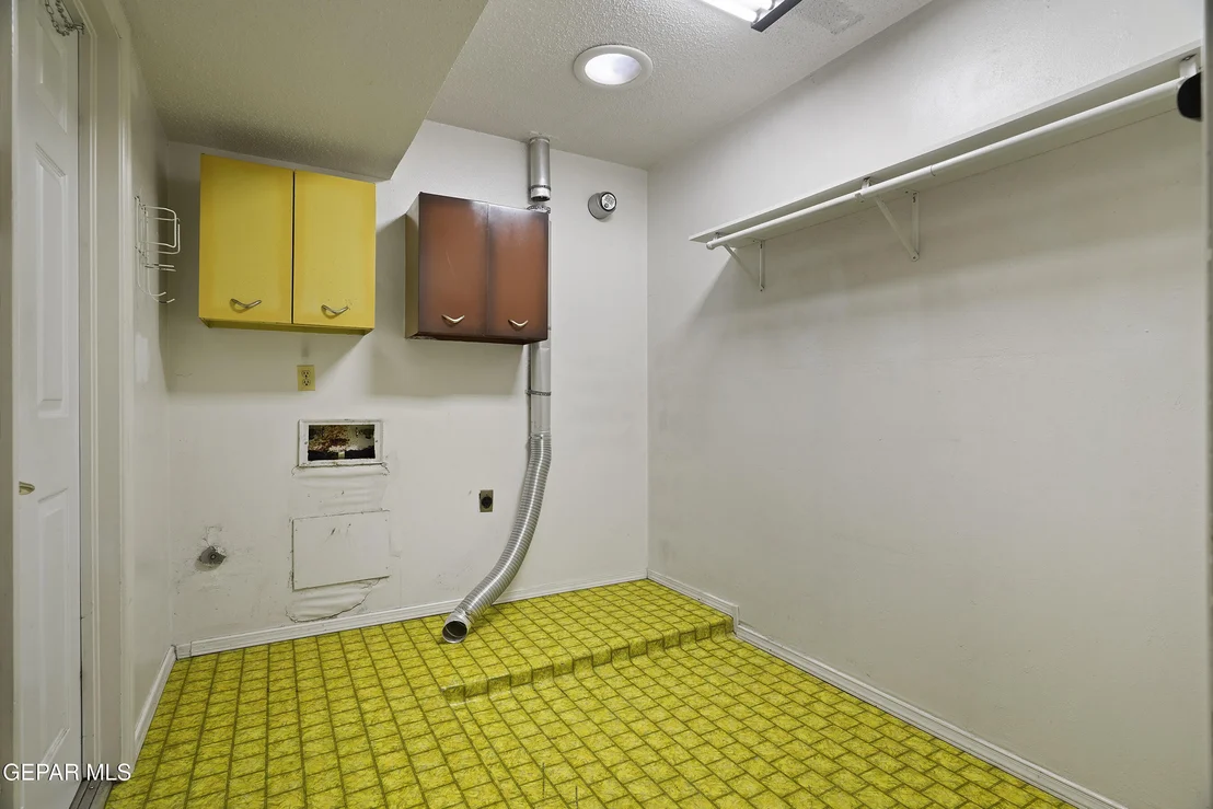 Photo of 1300 SUNBURST Drive