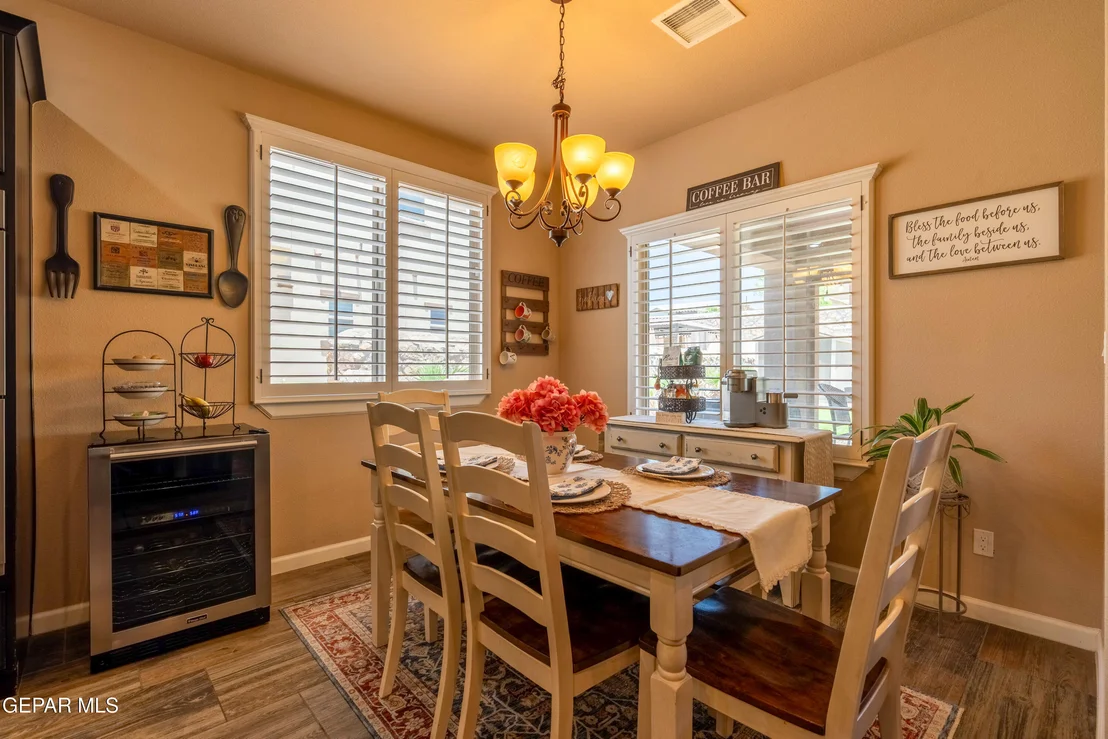 Photo of 7730 Enchanted View Drive