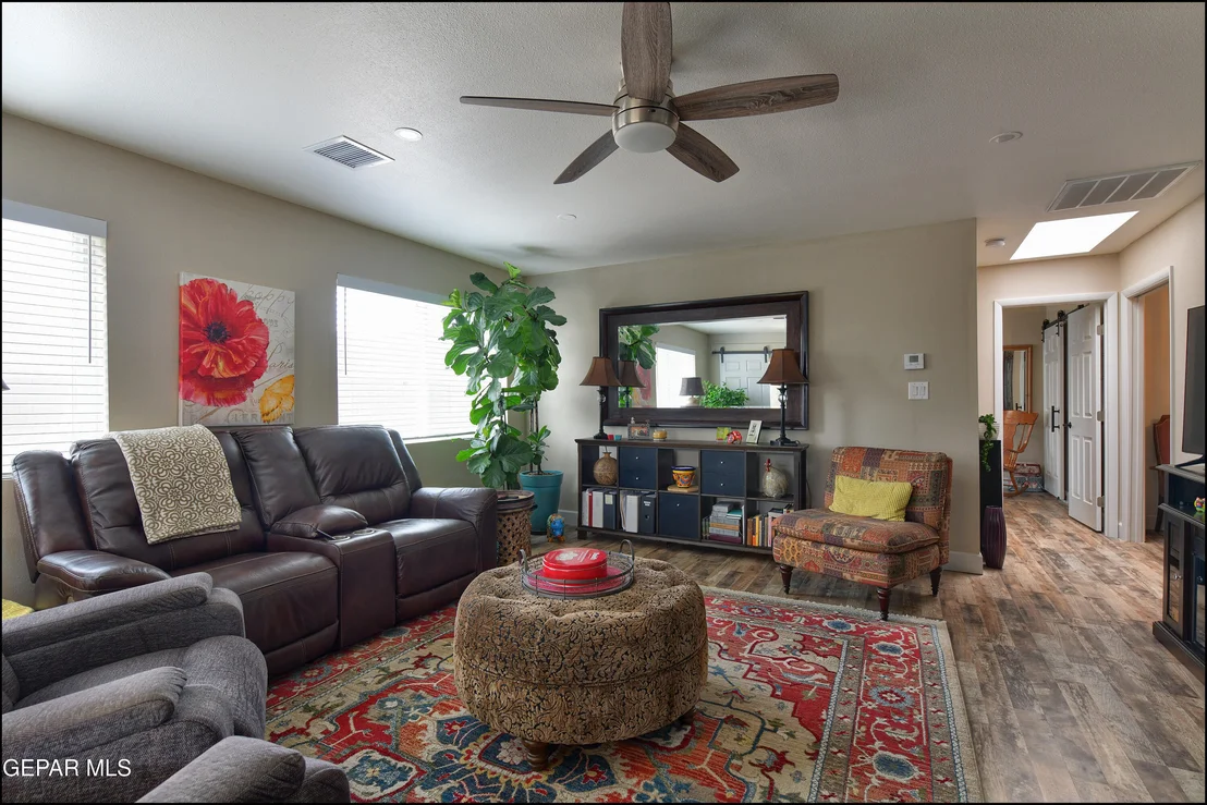 Photo of 9541 WAVERLY Drive