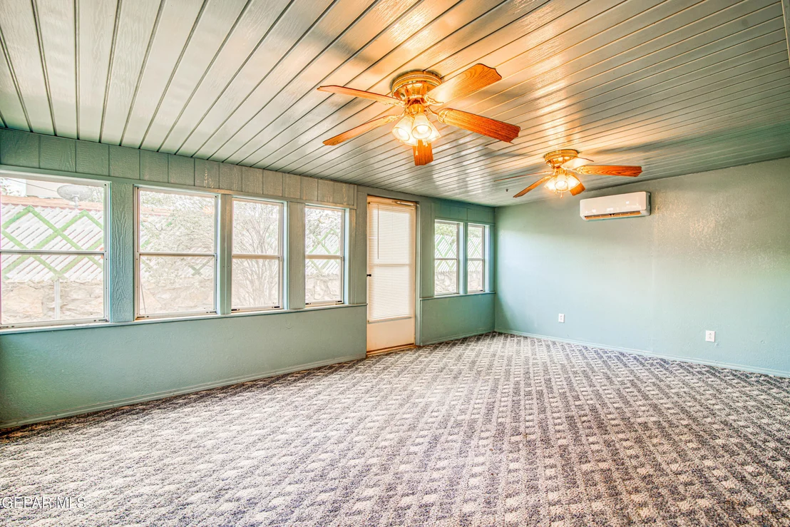 Photo of 5800 NIKE Lane