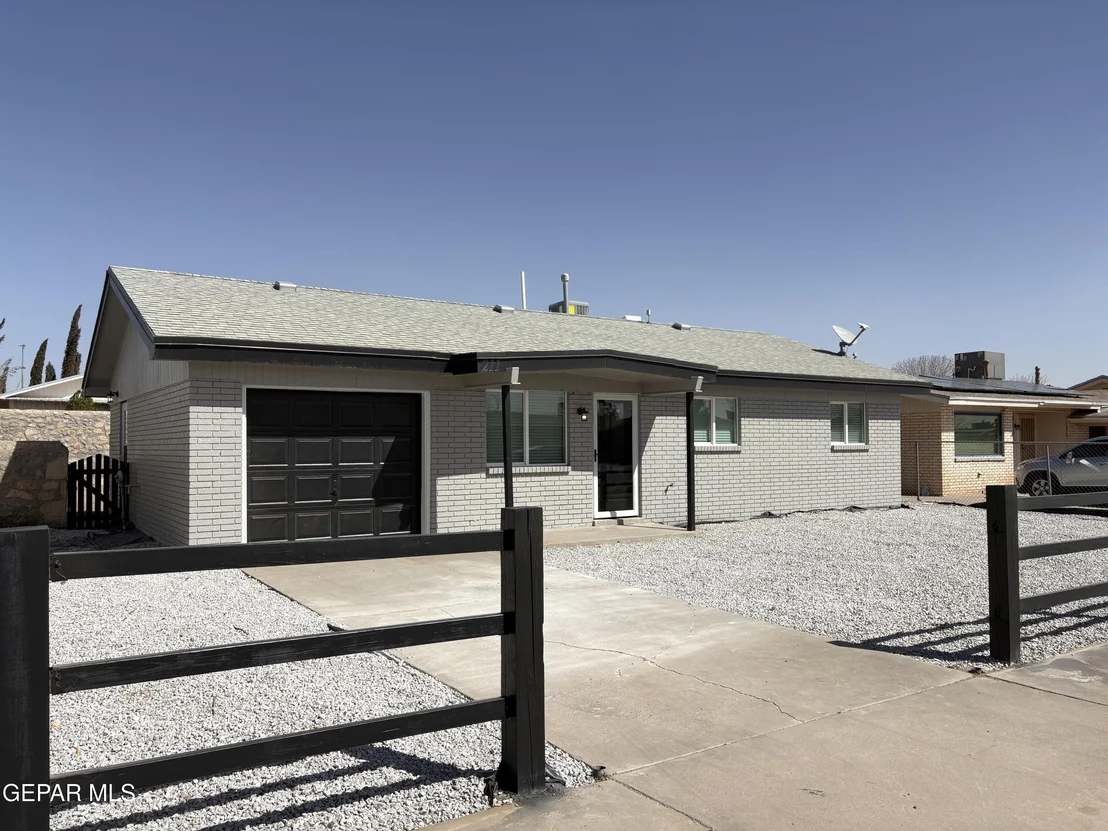 Photo of 211 CARIBE Circle