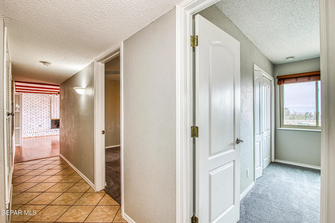 Photo of 2915 STONE EDGE Road