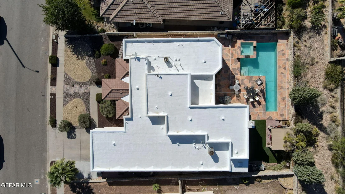 Photo of 6337 Franklin Bluff Dr Drive