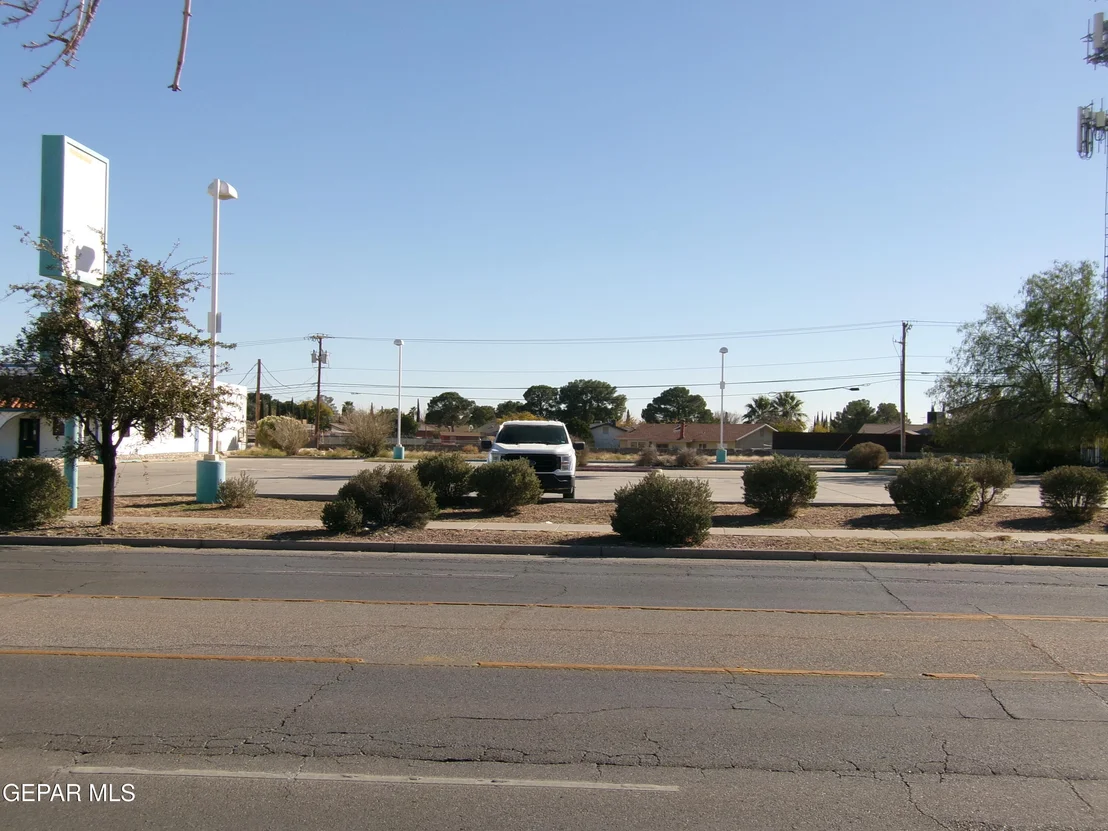 Photo of 3026 TRAWOOD