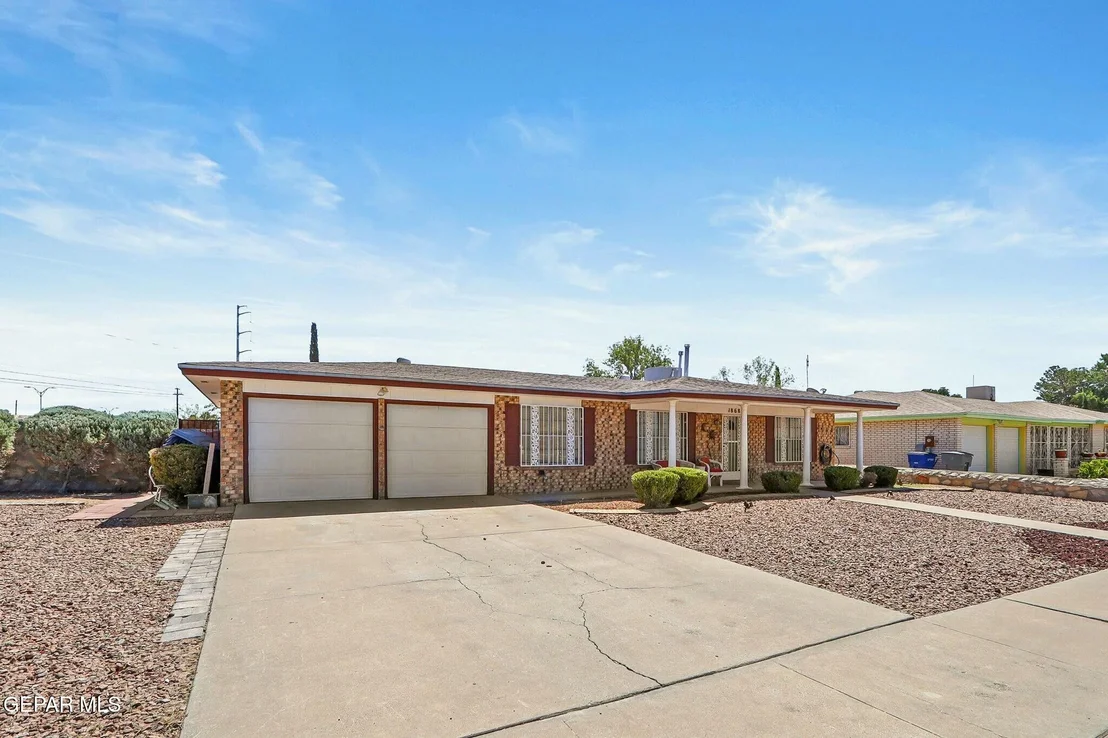 Photo of 1868 Tom Bolt Drive