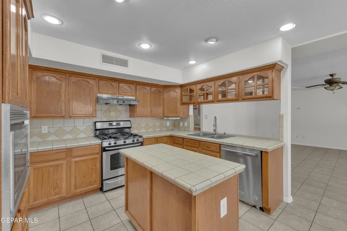 Photo of 12345 KIT CARSON Drive