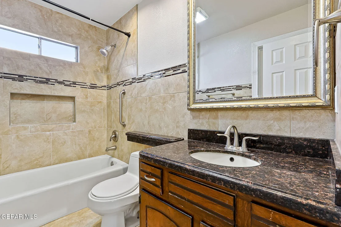 Photo of 2917 Brady Place