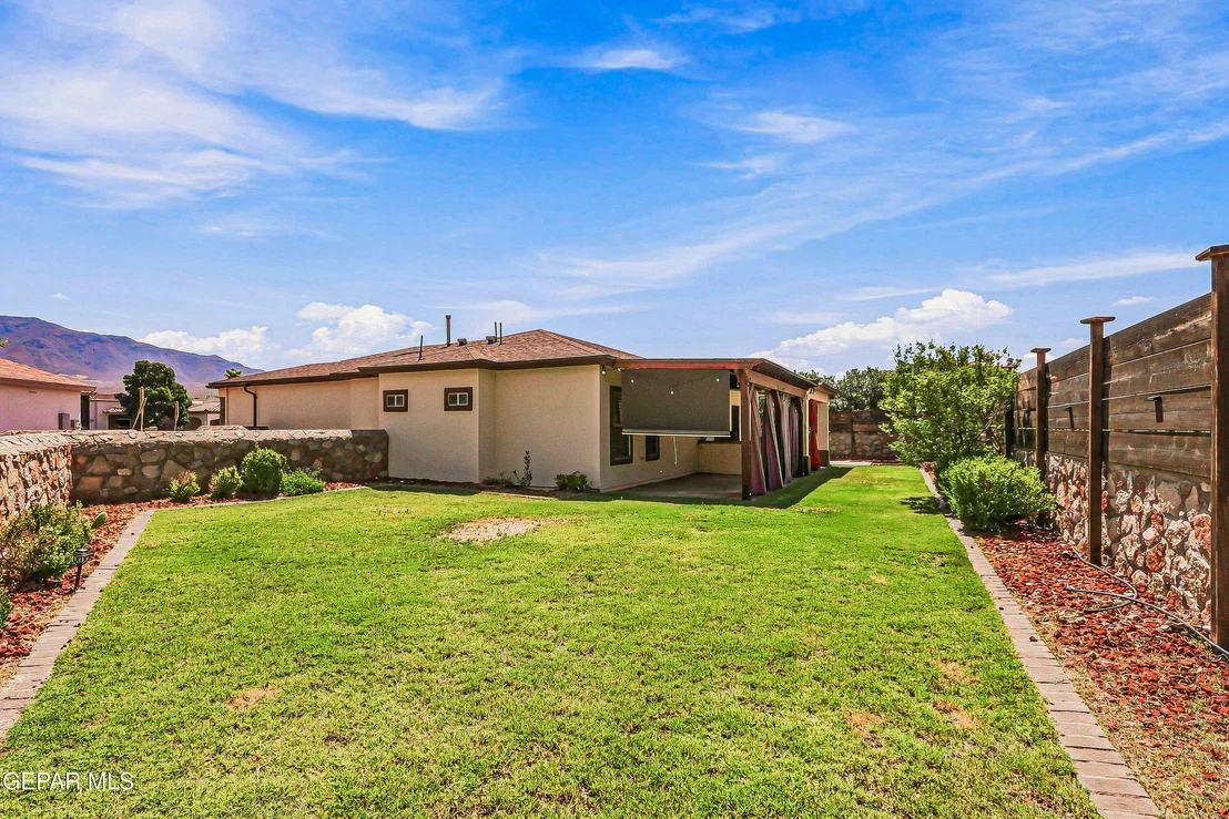 Photo of 1633 SORA Way