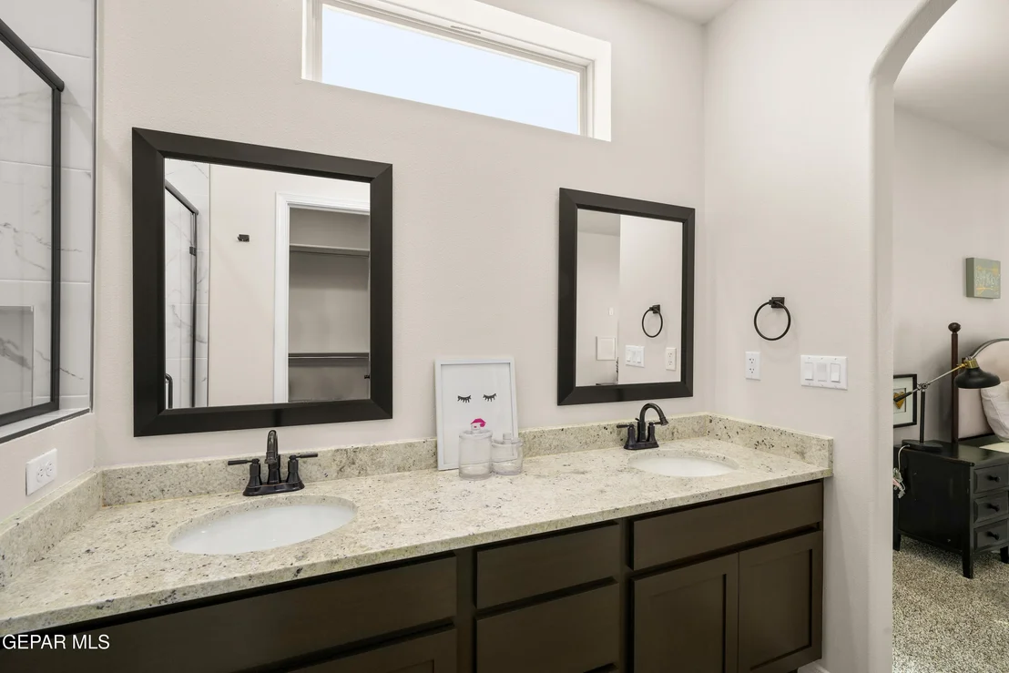 Photo of 3825 Object Place