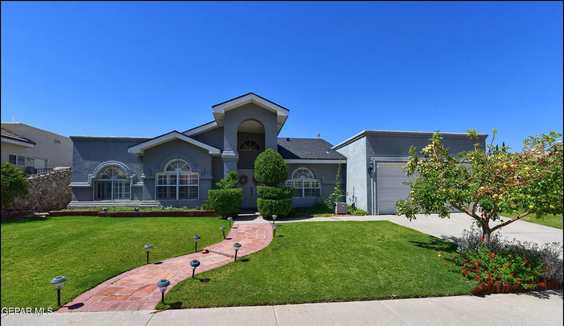 Photo of 6516 Isla del Rey Drive