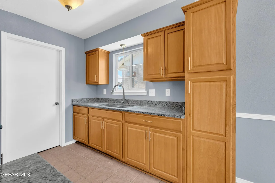 Photo of 1610 James Chisum Drive