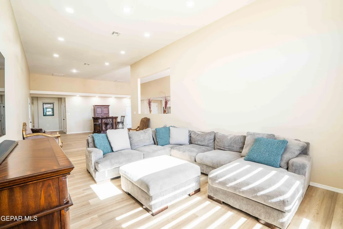 Photo of 13111 LOPEZ Road