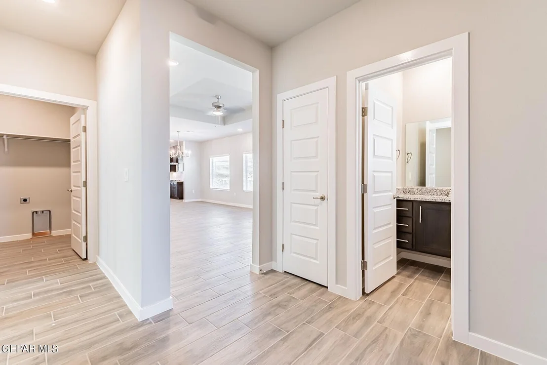 Photo of 15225 Composition Avenue