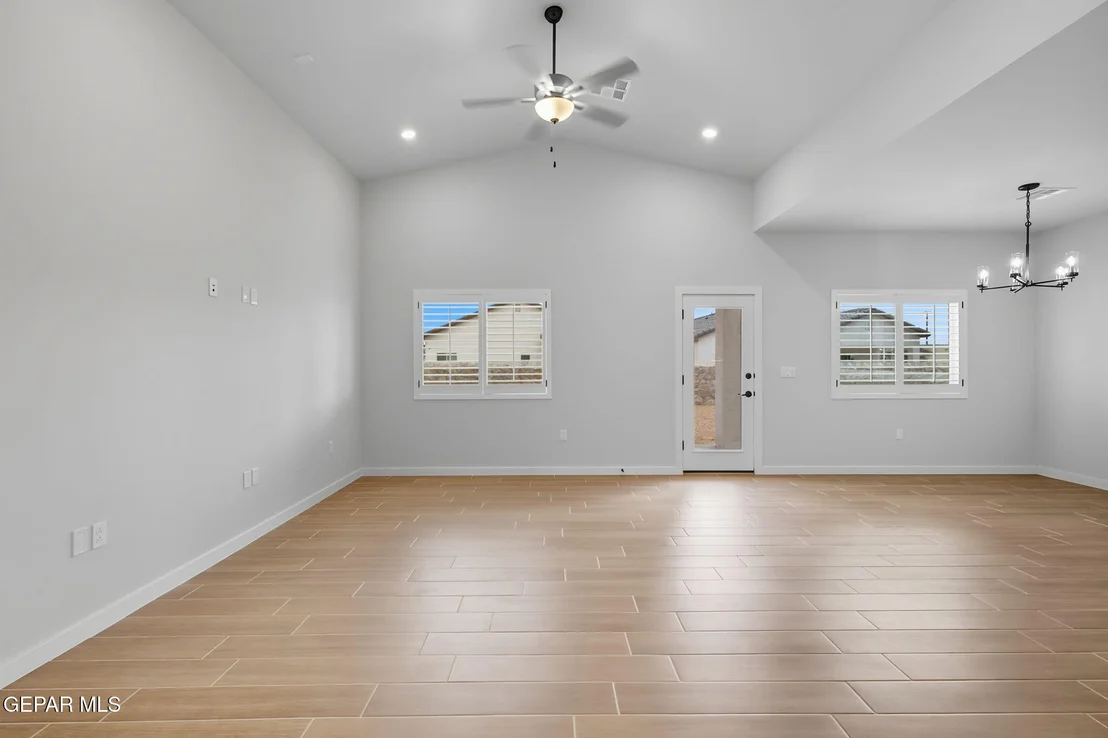 Photo of 909 Pettus Place