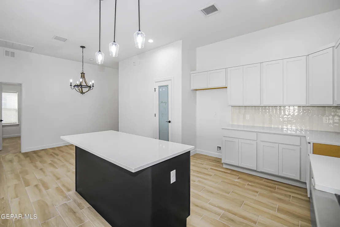 Photo of 6072 Dalhart Drive