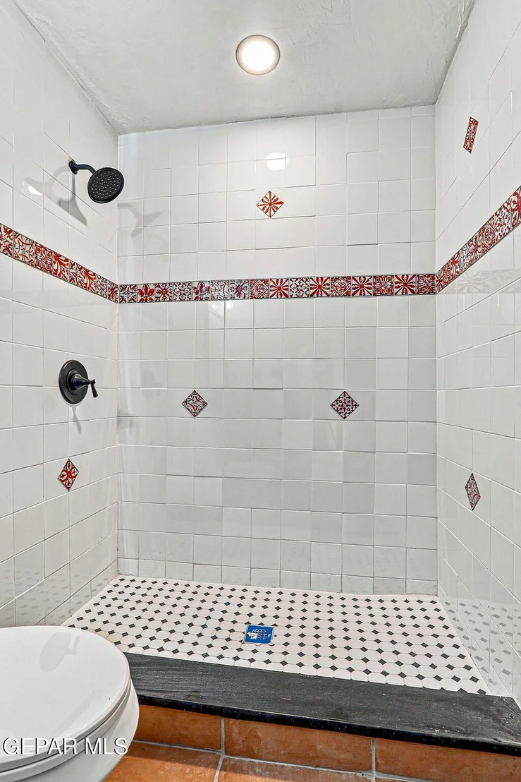 Photo of 6412 VIA DE ALBUR Court