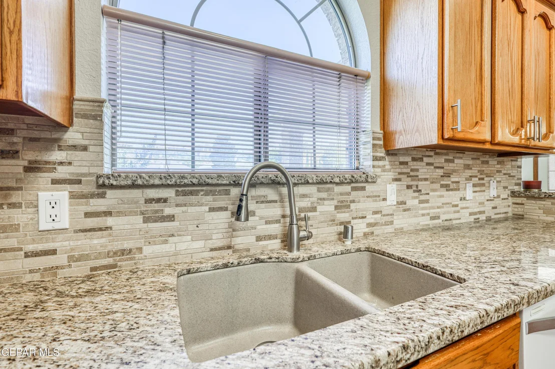 Photo of 6617 Isla del Rey Drive