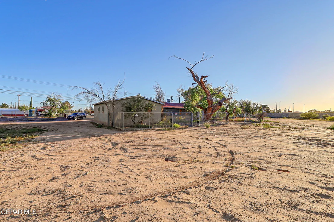 Photo of 391 N Moon Road