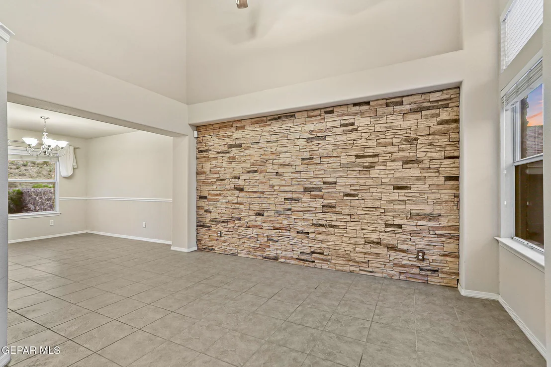 Photo of 6628 Parque del Sol Drive