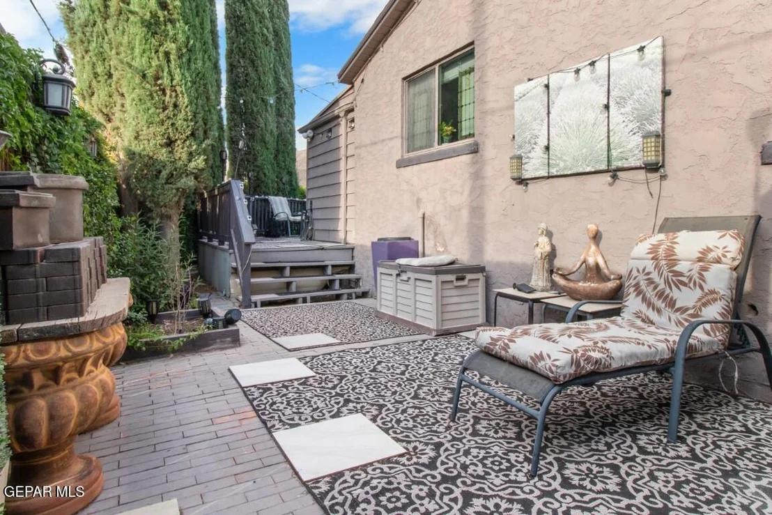 Photo of 607 Mesita Drive