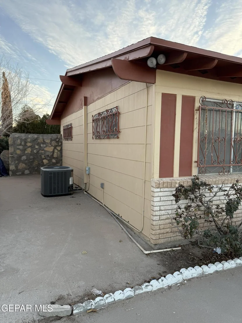Photo of 7140 Lemon Tree Lane