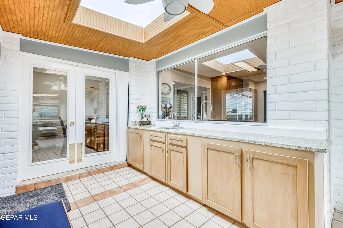 Photo of 10528 Ashridge Drive