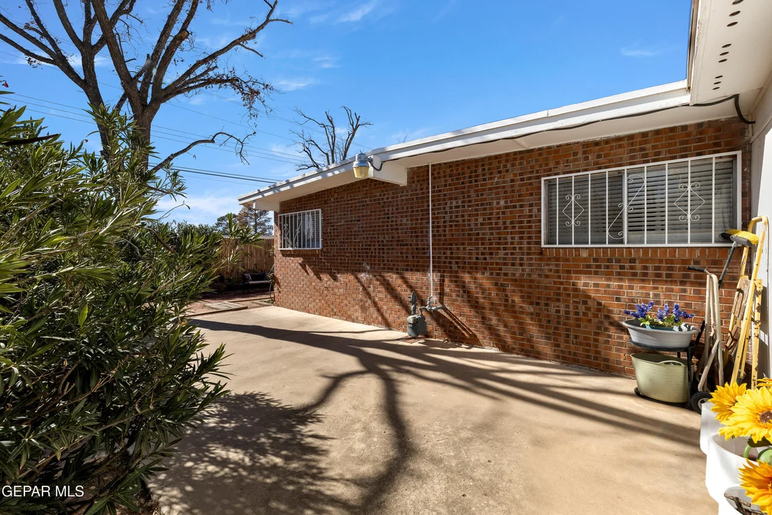 Photo of 5112 DANNY Drive