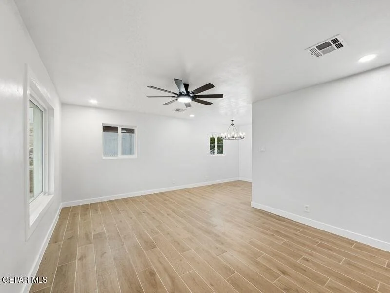 Photo of 5117 PEACOCK Lane