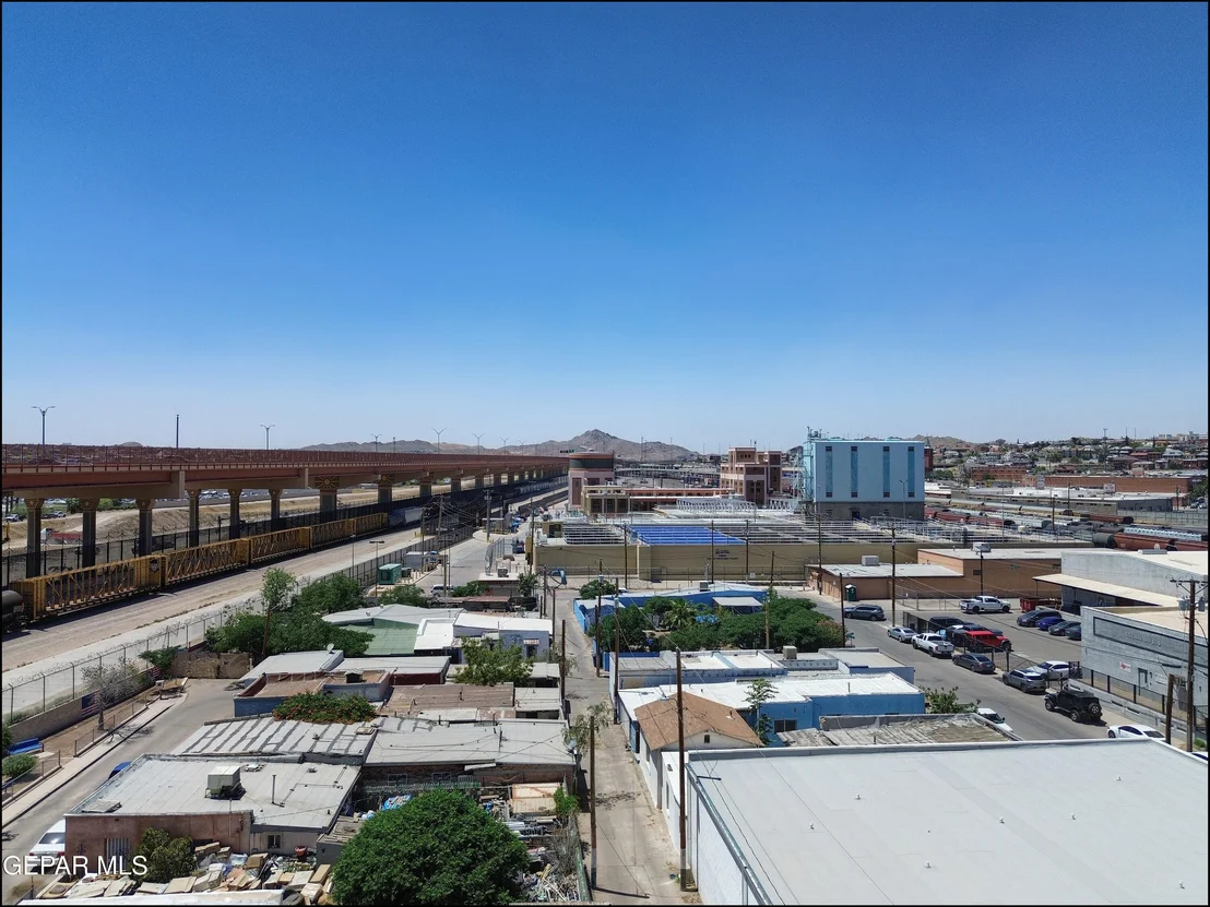 Photo of 504 CANAL Road