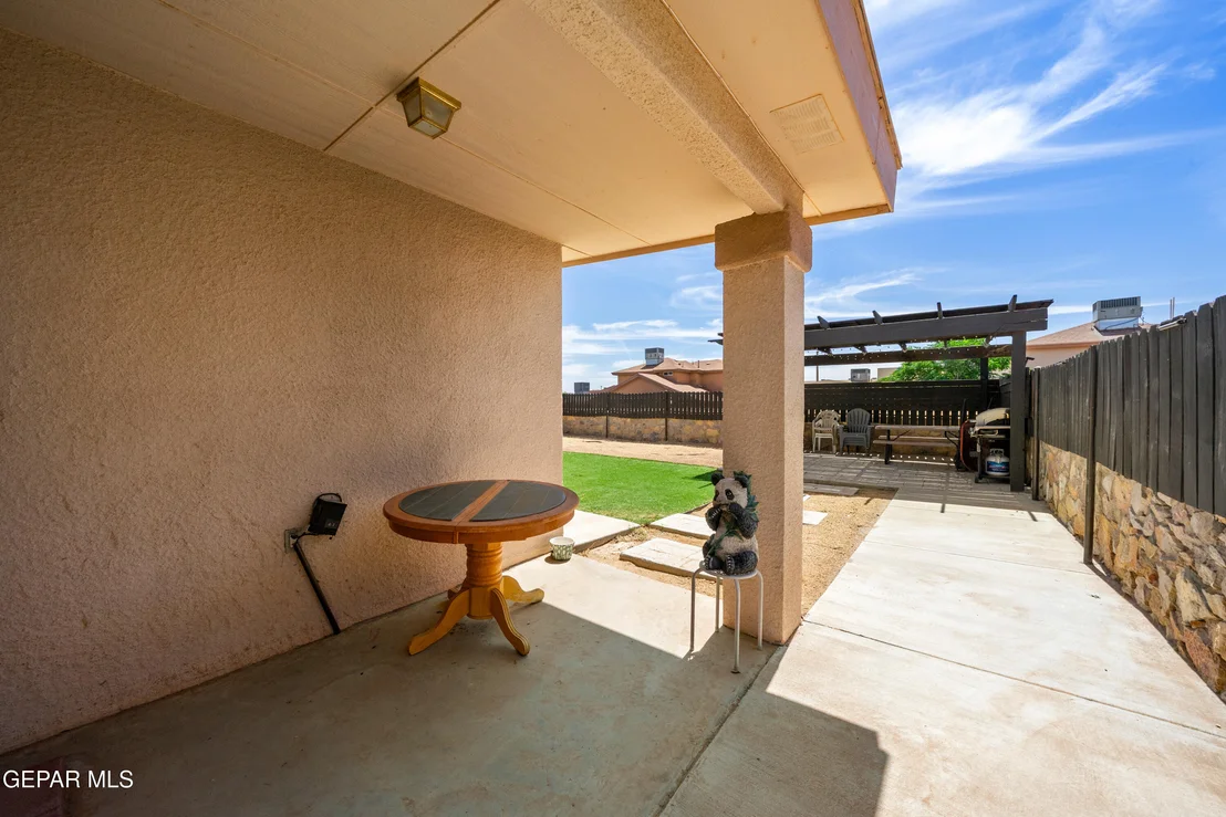 Photo of 11916 AUBURN SANDS Drive