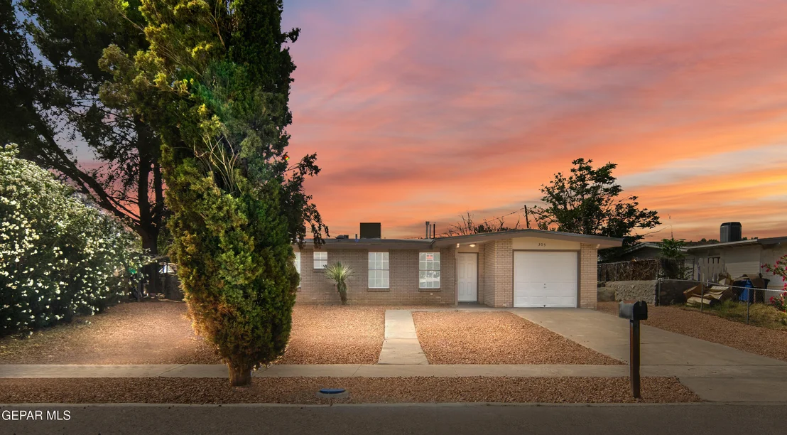 Photo of 305 CORVENA Way