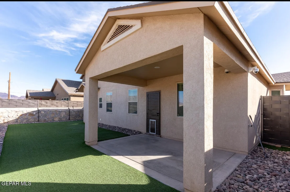 Photo of 572 Issa Circle