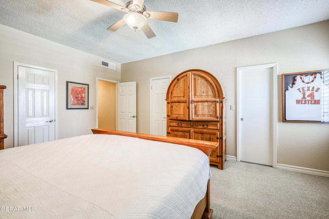Photo of 7225 Rochester Drive