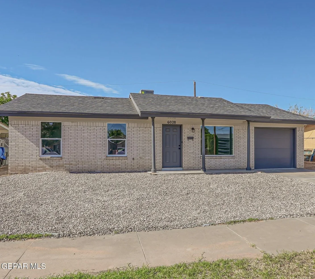 Photo of 6028 NAPLES Street