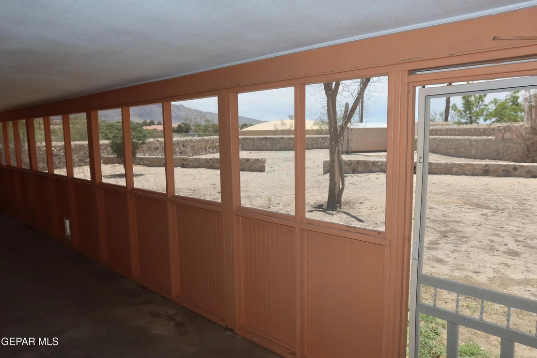 Photo of 836 DE LEON Drive