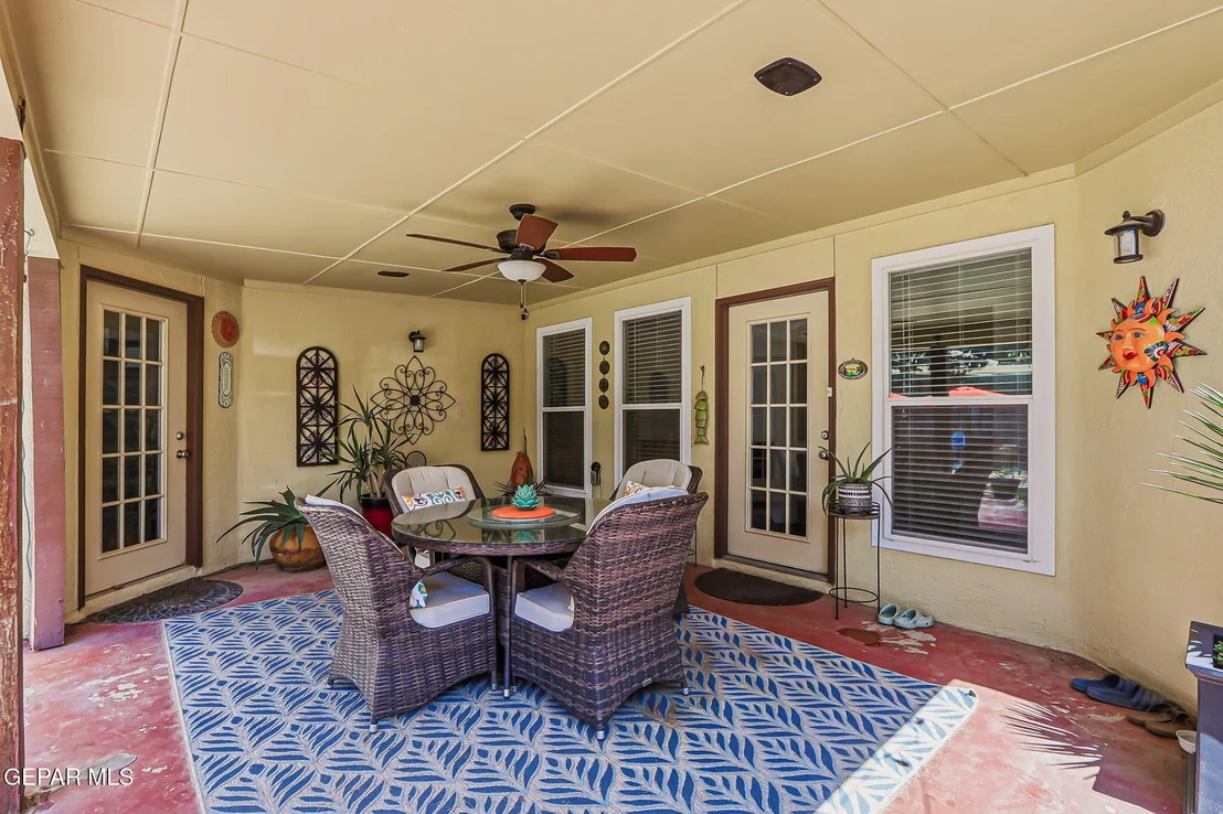 Photo of 716 Willow Glen Drive