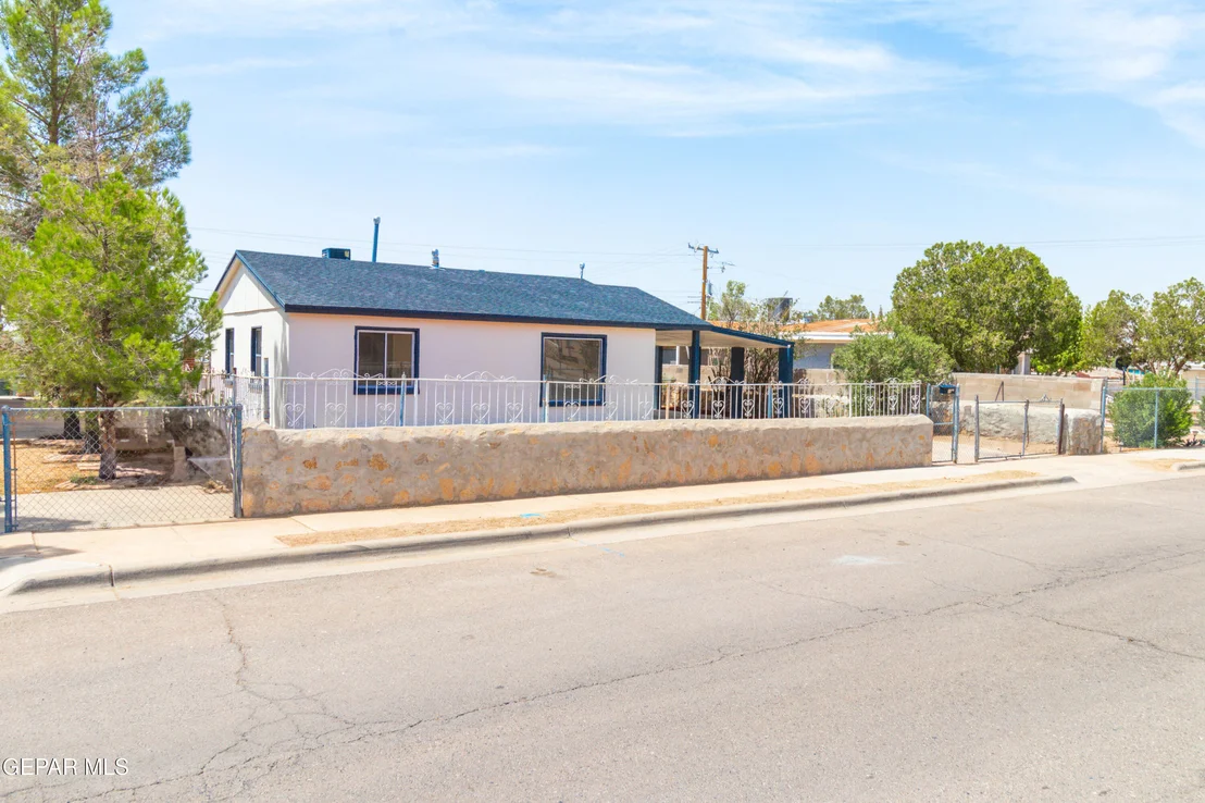 Photo of 7702 HERMOSILLO Drive