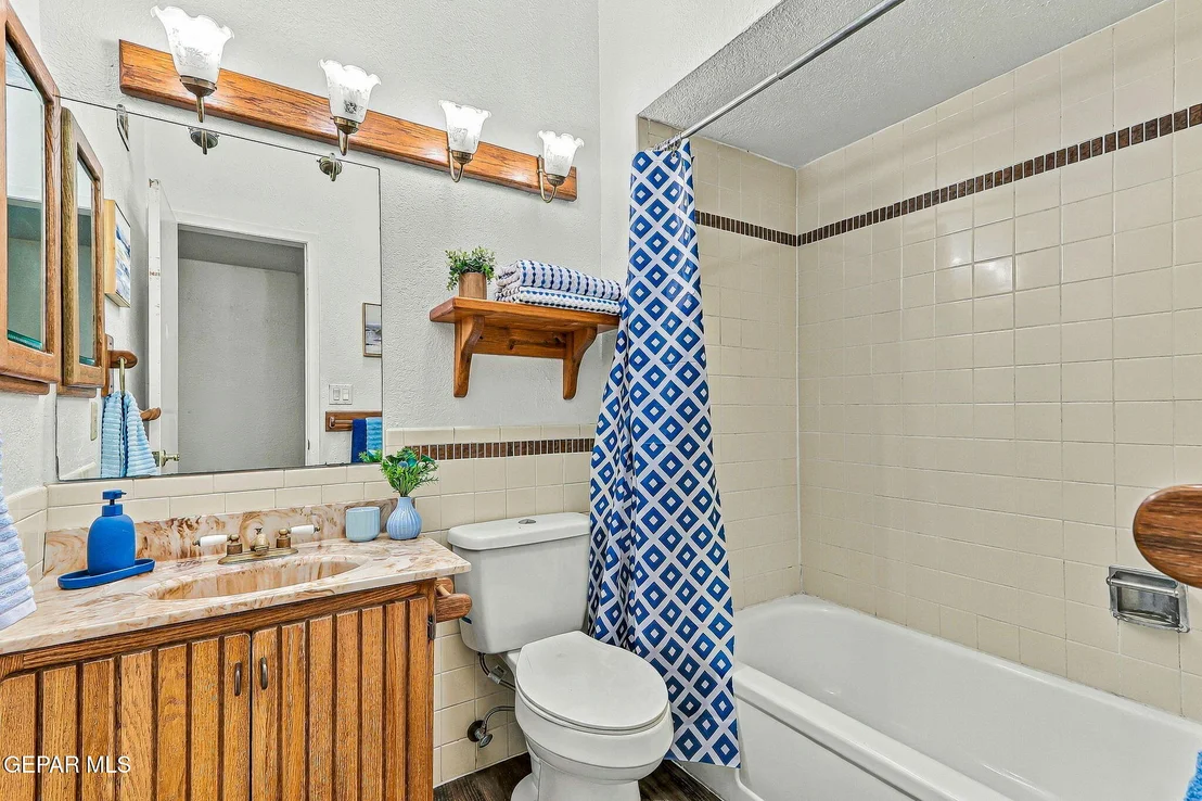 Photo of 3221 WAYSIDE Street