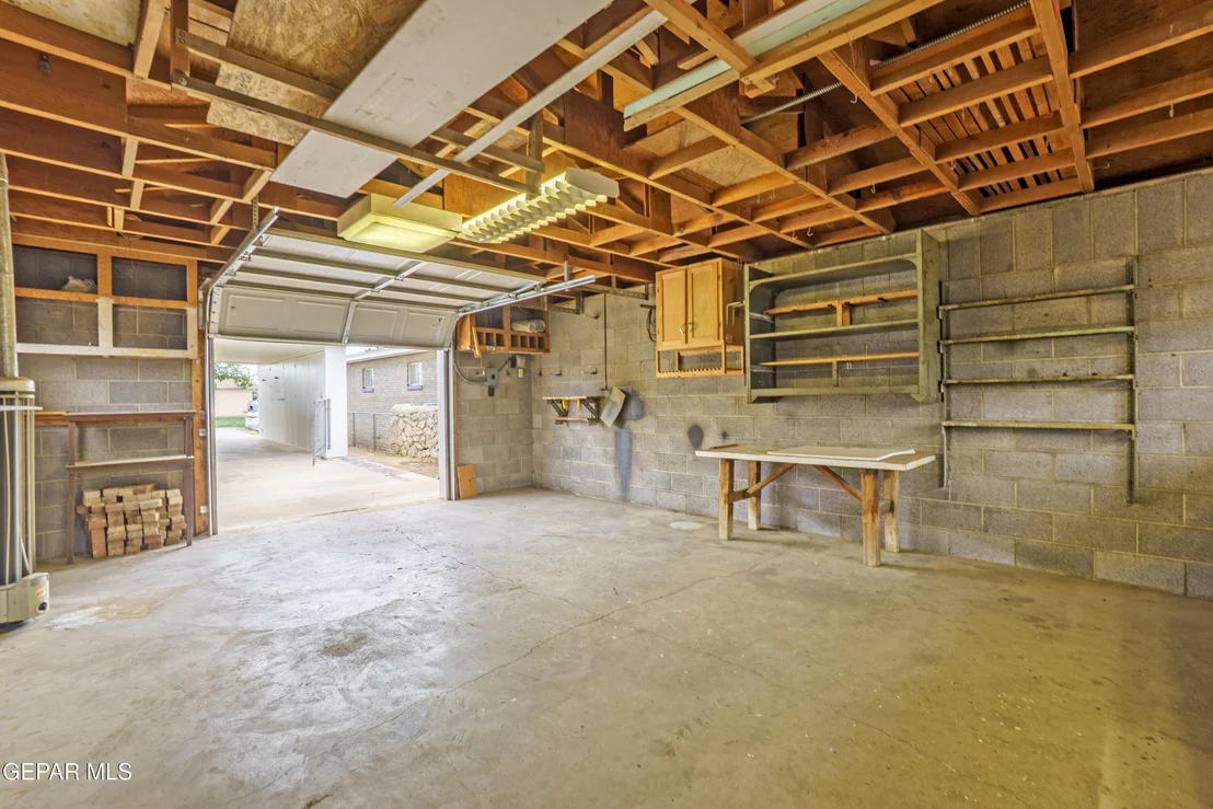 Photo of 5633 ARROWHEAD Drive