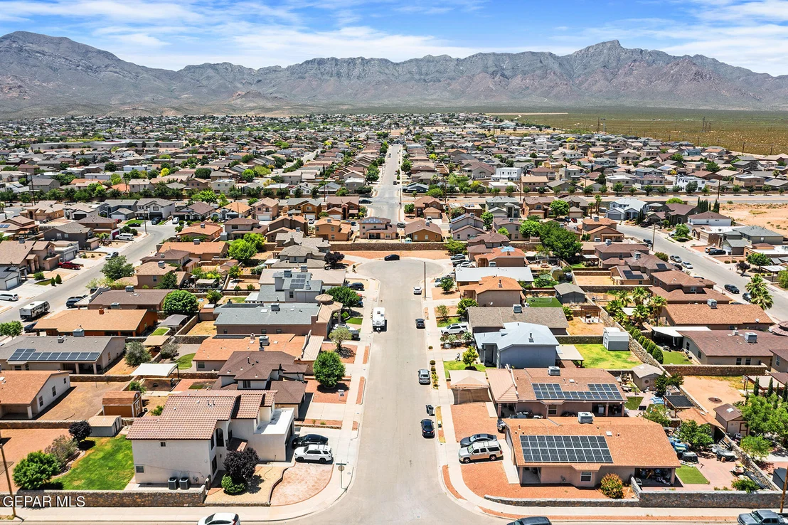 Photo of 5340 IGNACIO ALMANZAR Lane
