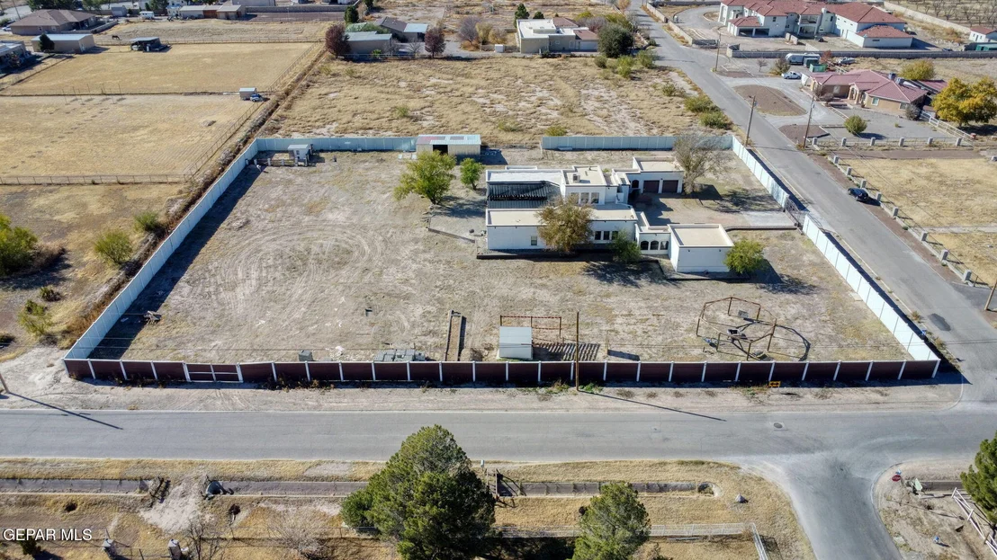 Photo of 800 SMOKEY RIDGE Court