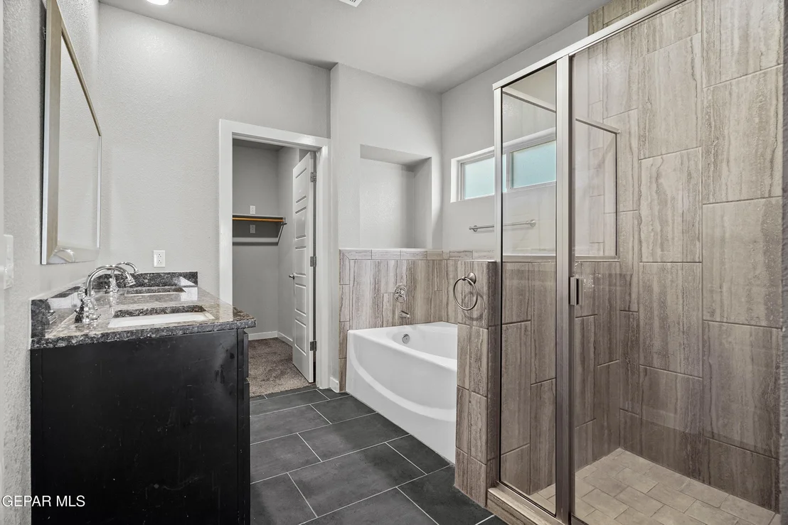 Photo of 937 PENRITH Street