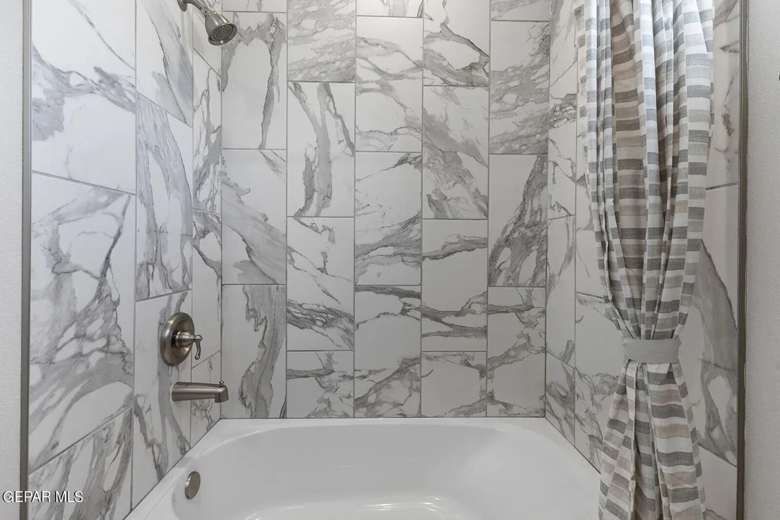 Photo of 15229 Composition Avenue