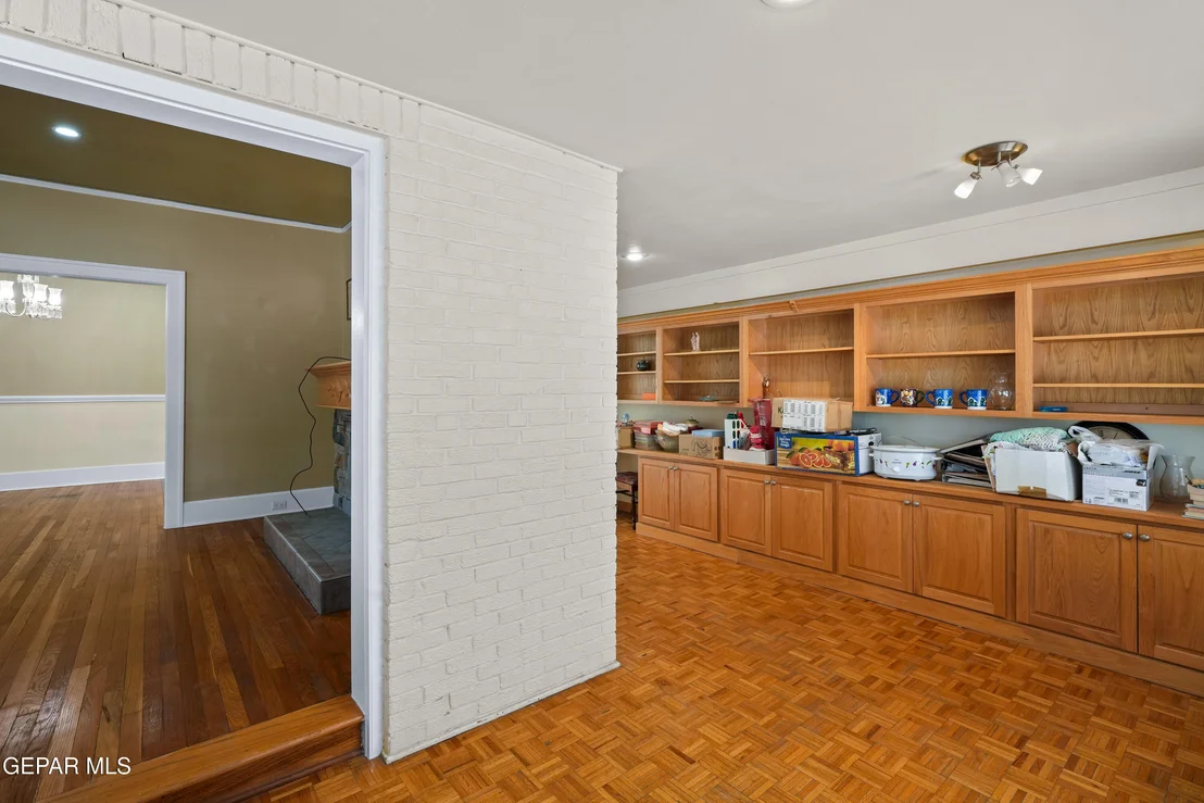 Photo of 3020 Wheeling Avenue