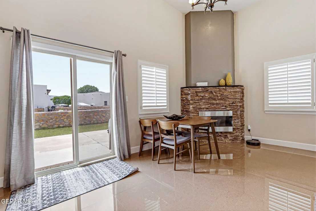 Photo of 5833 SPANISH Place
