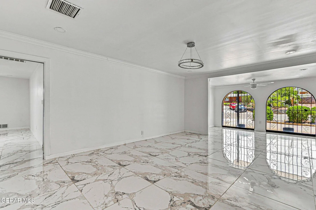 Photo of 259 Crown Point Drive