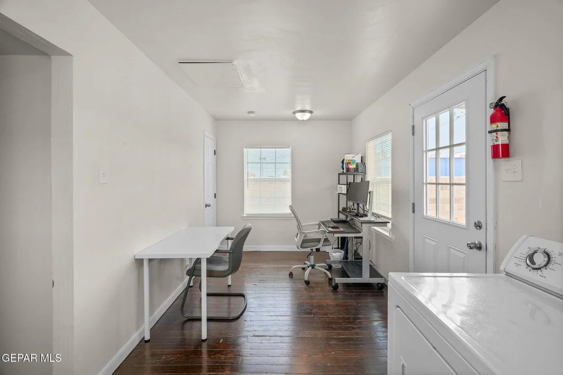 Photo of 3912 MCCONNELL Avenue