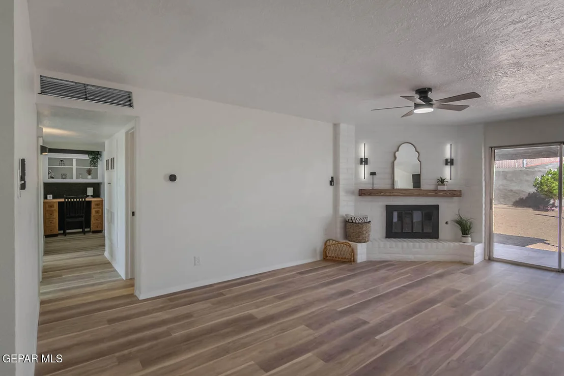 Photo of 2820 BEACHCOMBER Drive